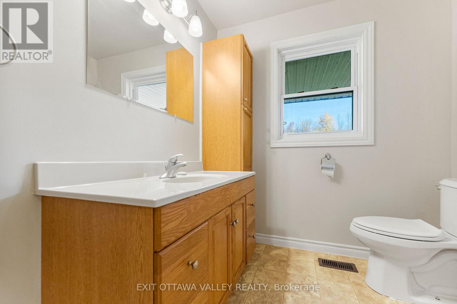 2155 Foresters Falls Road, Whitewater Region, Ontario  K0J 1V0 - Photo 25 - X12441547