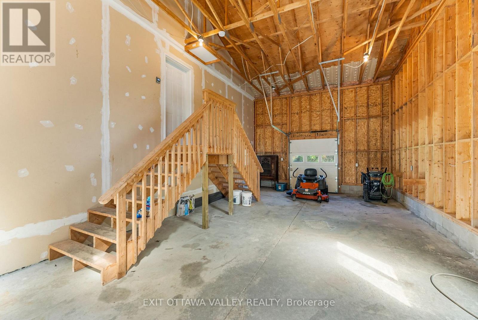 2155 Foresters Falls Road, Whitewater Region, Ontario  K0J 1V0 - Photo 27 - X12441547