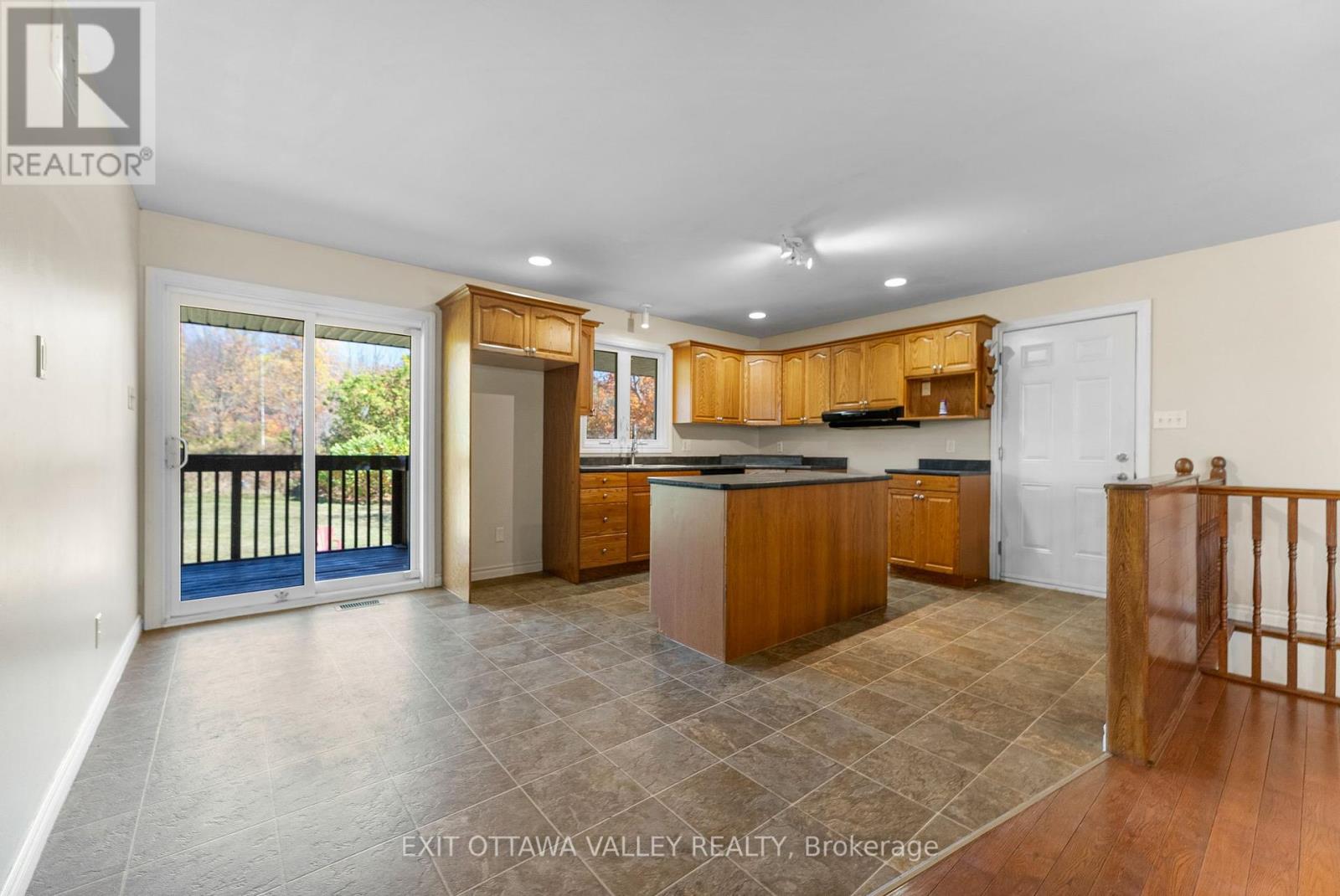 2155 Foresters Falls Road, Whitewater Region, Ontario  K0J 1V0 - Photo 8 - X12441547