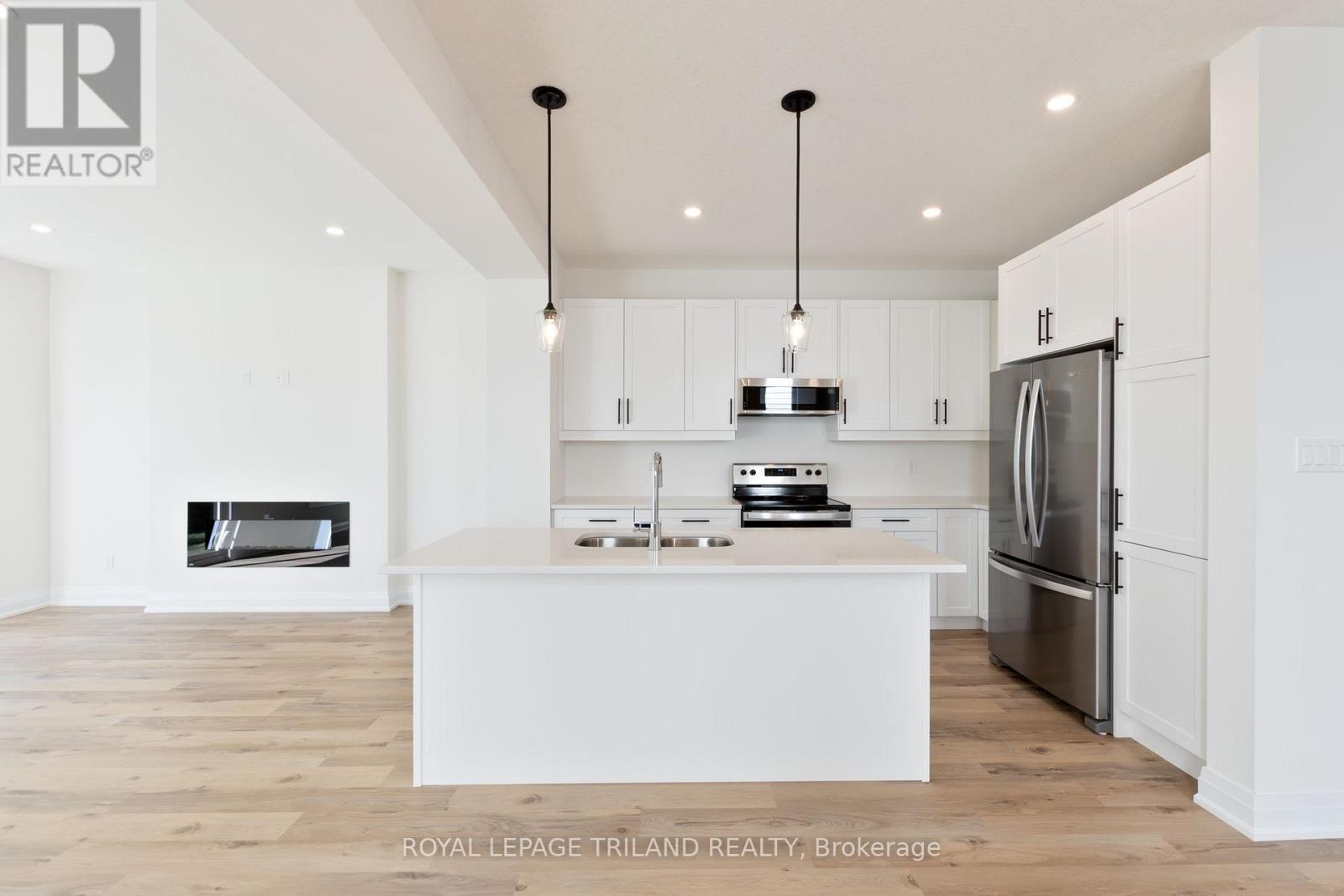 20 - 101 Swales Avenue, Strathroy-Caradoc, Ontario  N7G 0C1 - Photo 11 - X12276167