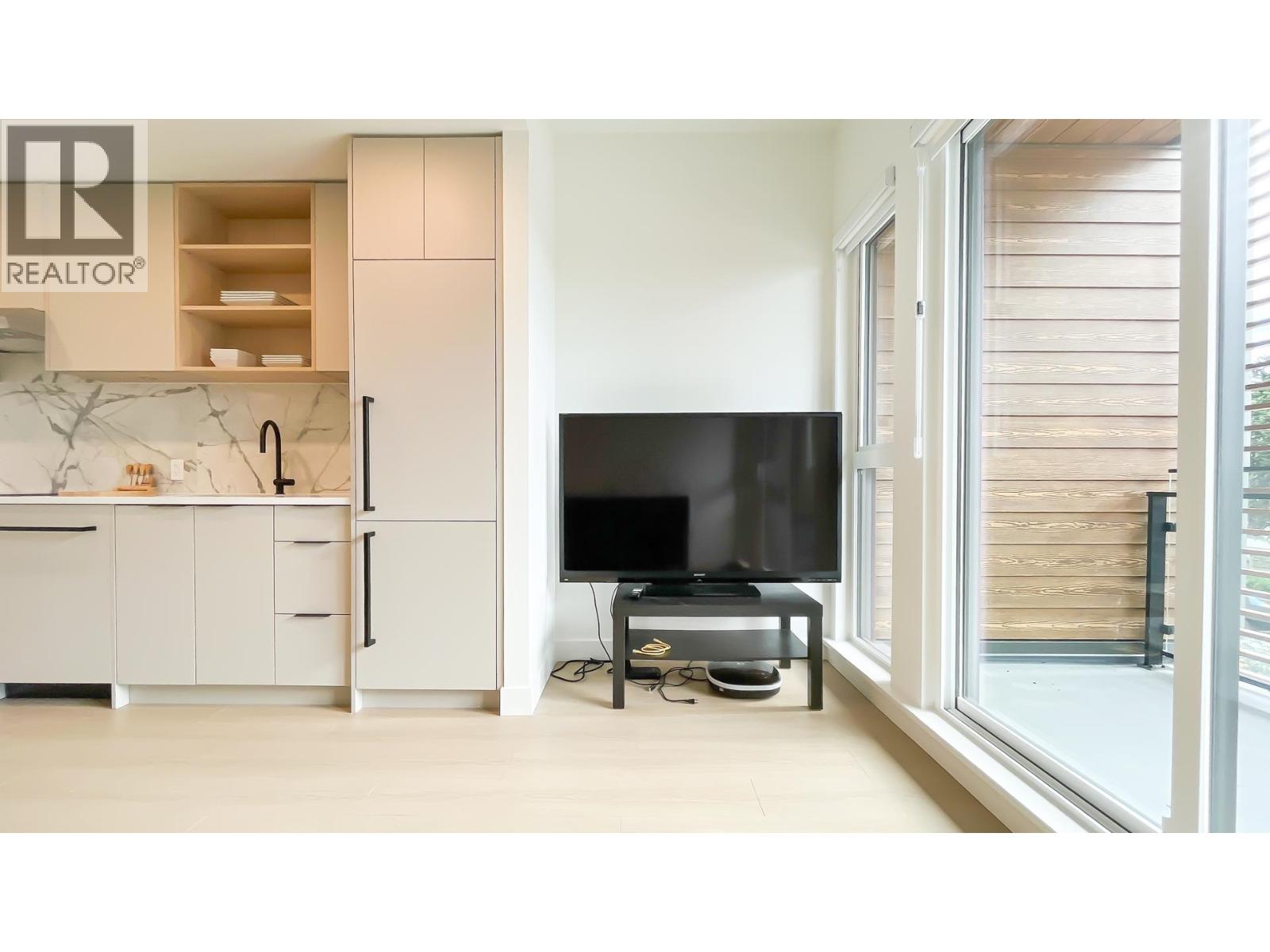 108 422 E 3rd Street, North Vancouver, British Columbia  V7L 0K1 - Photo 9 - R3053849