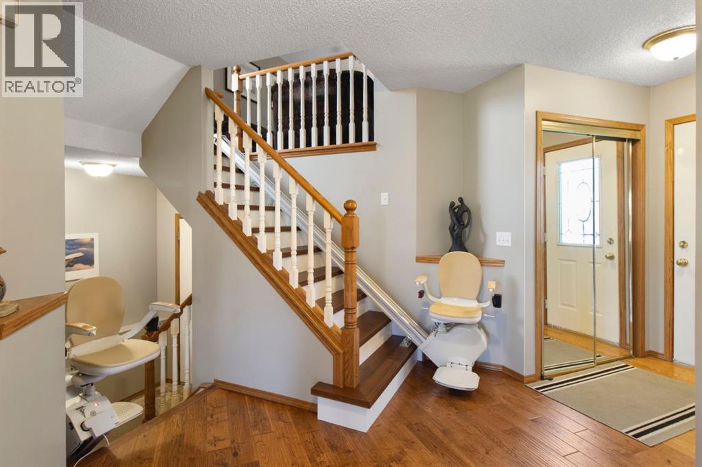 21 Arbour Ridge Park Nw, Calgary, Alberta  T2G 4C4 - Photo 8 - A2245374