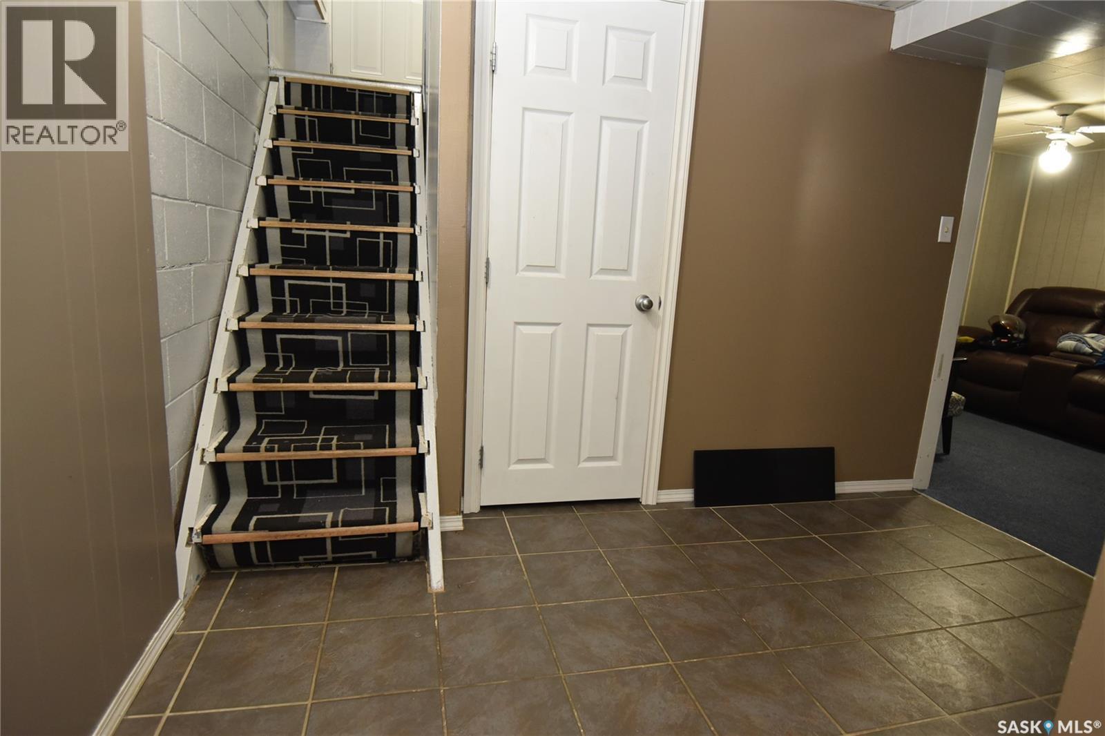415 8th Avenue W, Nipawin, Saskatchewan  S0E 1E0 - Photo 15 - SK019979