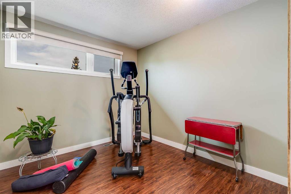347 Hawkcliff Way Nw, Calgary, Alberta  T3G 2W7 - Photo 33 - A2260938
