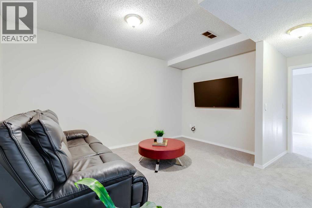347 Hawkcliff Way Nw, Calgary, Alberta  T3G 2W7 - Photo 35 - A2260938