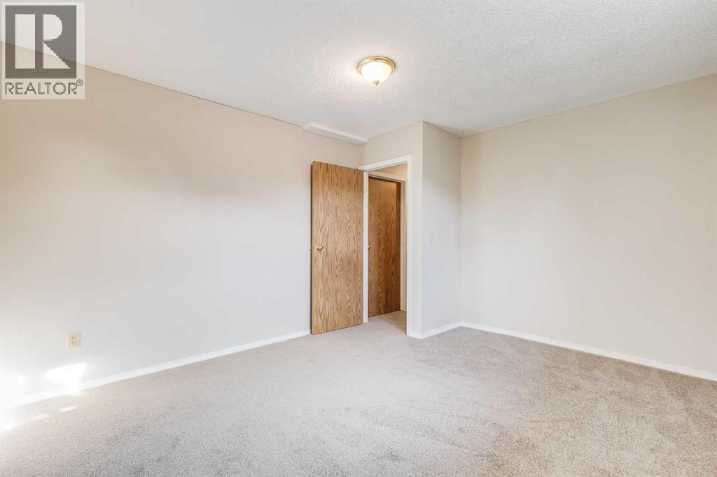 347 Hawkcliff Way Nw, Calgary, Alberta  T3G 2W7 - Photo 37 - A2260938