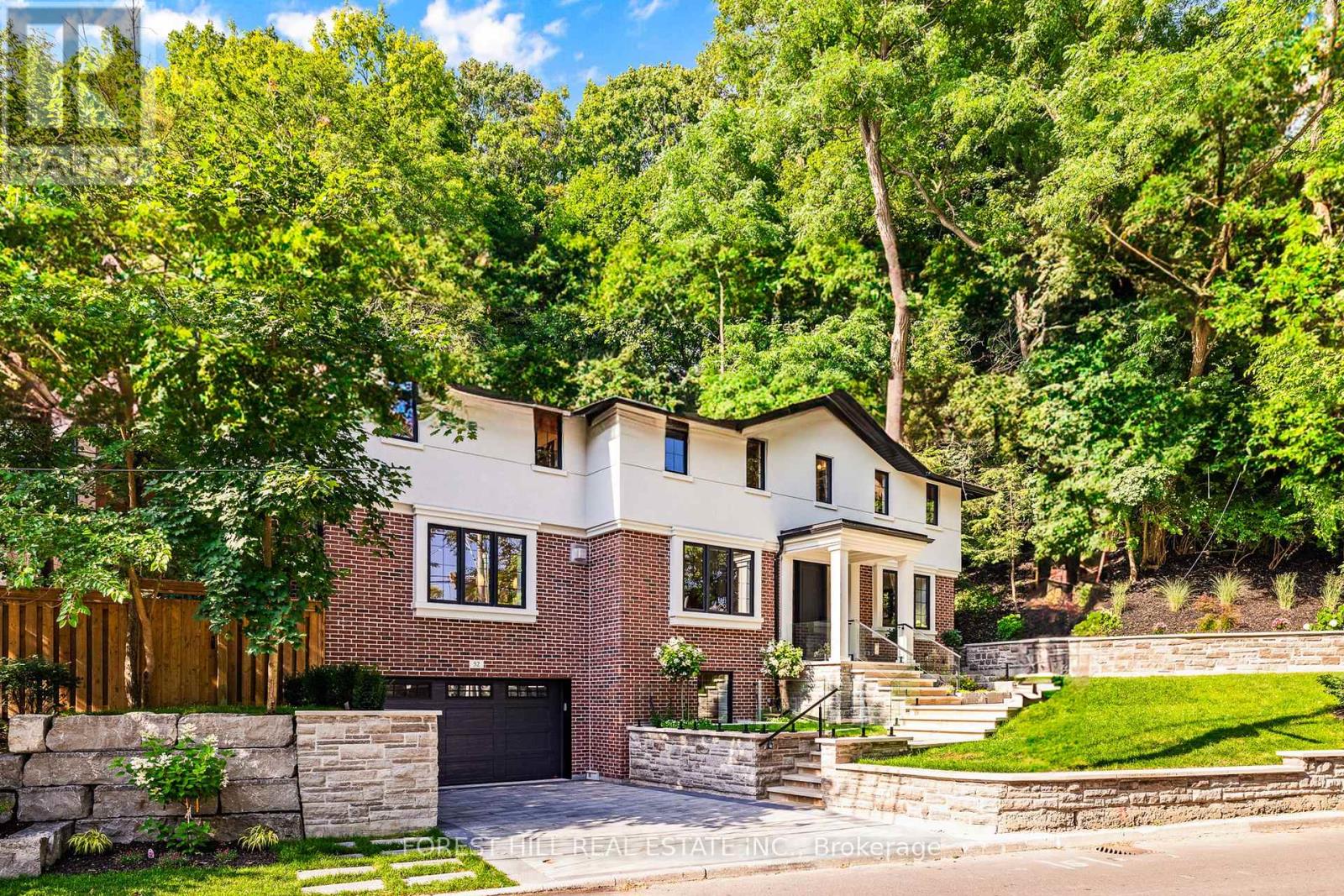 52 Roxborough Drive, Toronto, Ontario  M4W 1X1 - Photo 2 - C12441531