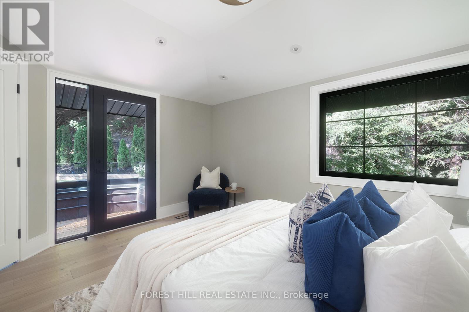52 Roxborough Drive, Toronto, Ontario  M4W 1X1 - Photo 23 - C12441531