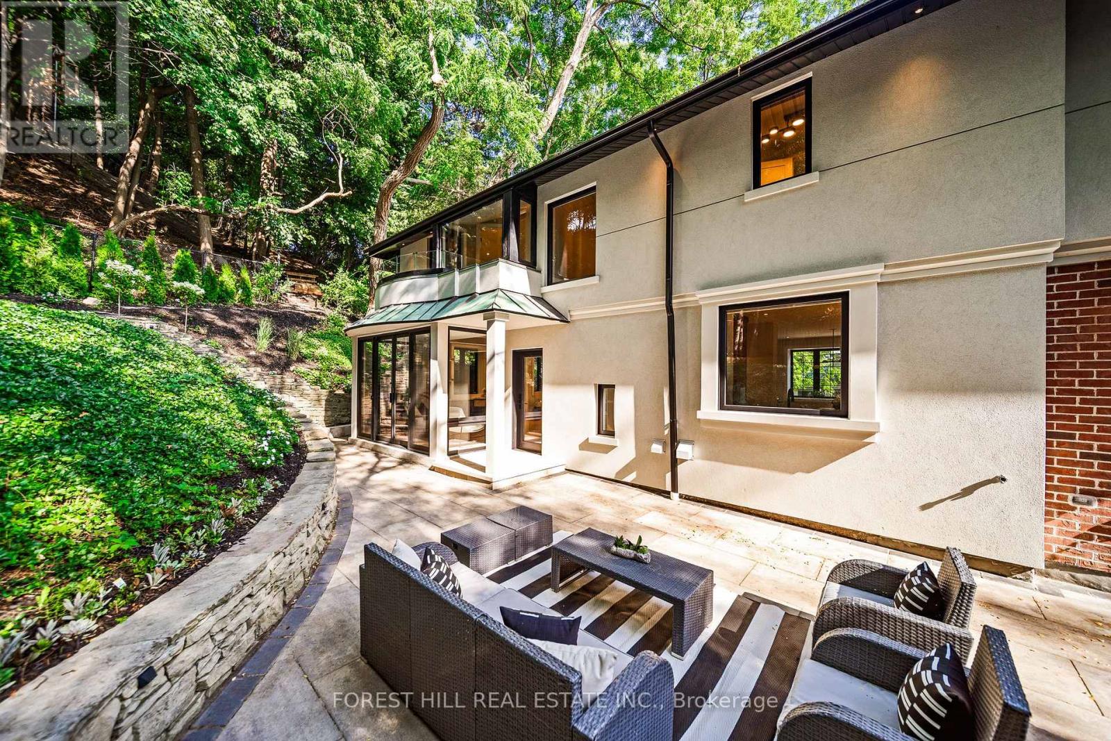 52 Roxborough Drive, Toronto, Ontario  M4W 1X1 - Photo 33 - C12441531