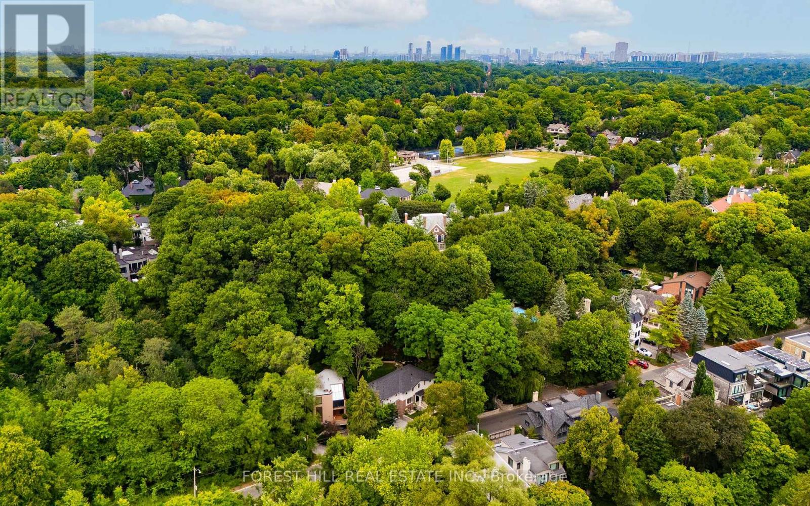 52 Roxborough Drive, Toronto, Ontario  M4W 1X1 - Photo 38 - C12441531