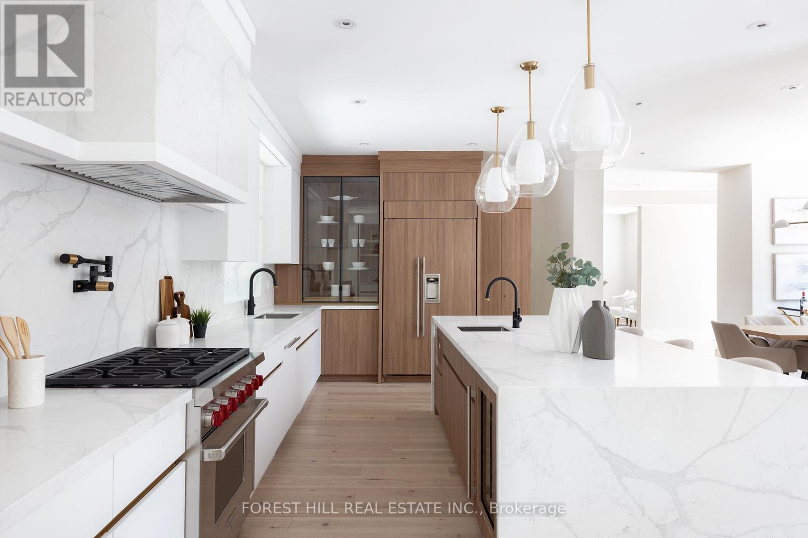 52 Roxborough Drive, Toronto, Ontario  M4W 1X1 - Photo 7 - C12441531