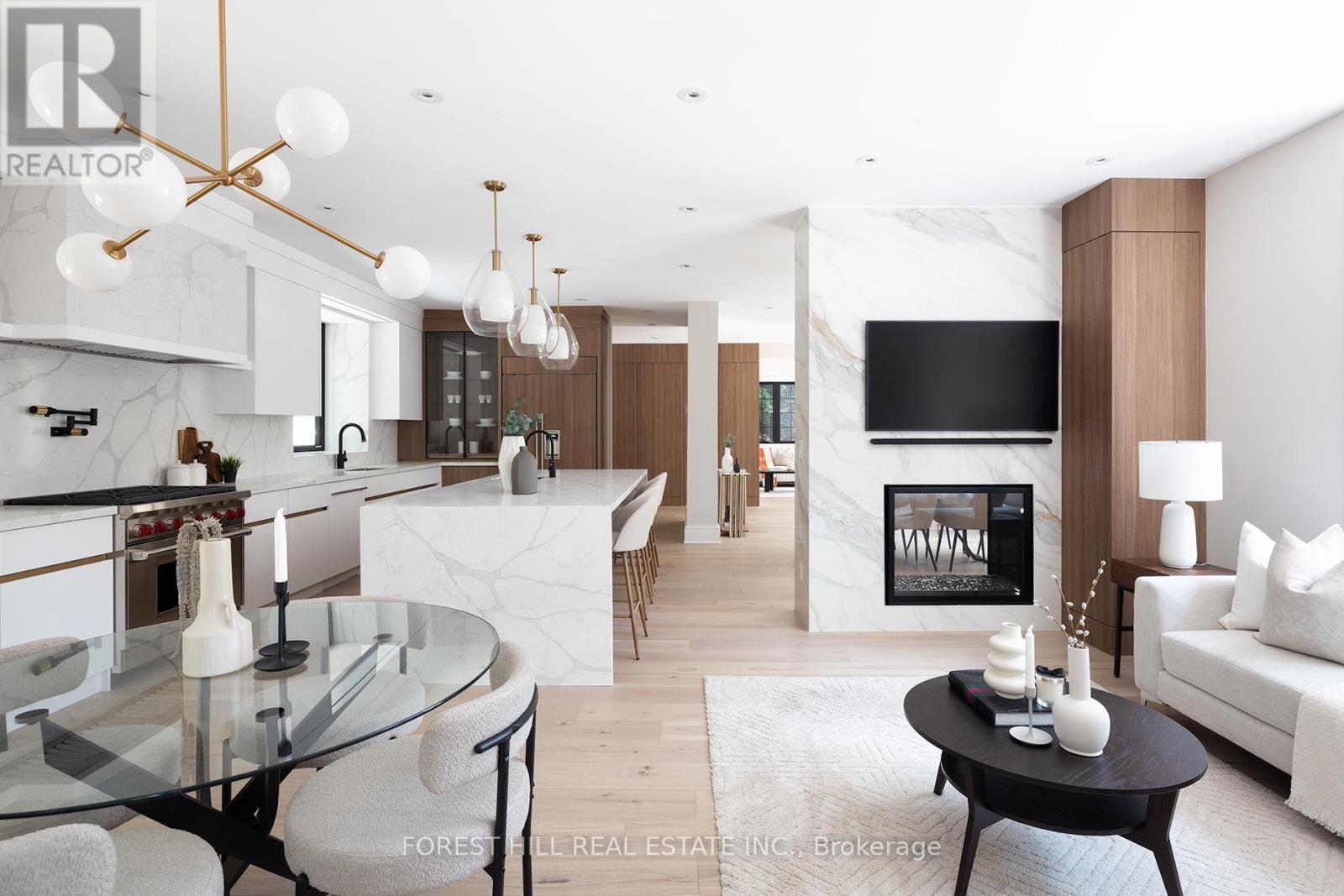 52 Roxborough Drive, Toronto, Ontario  M4W 1X1 - Photo 8 - C12441531