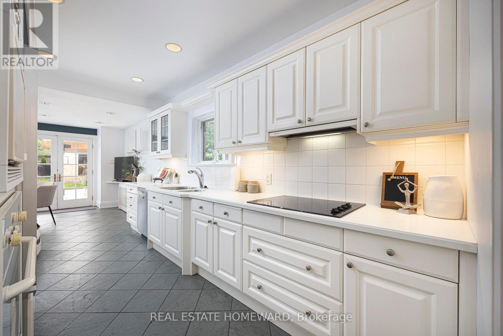 315 Rose Park Drive, Toronto, Ontario  M4T 1R8 - Photo 15 - C12441534