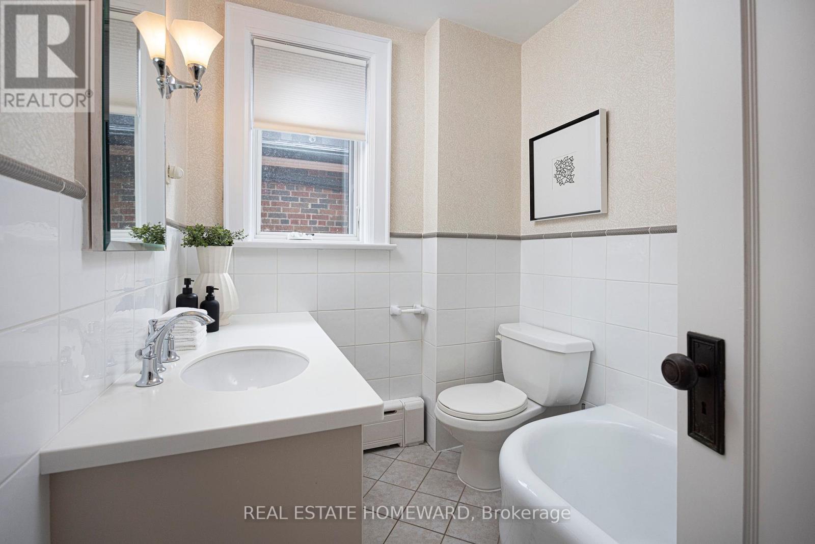 315 Rose Park Drive, Toronto, Ontario  M4T 1R8 - Photo 25 - C12441534
