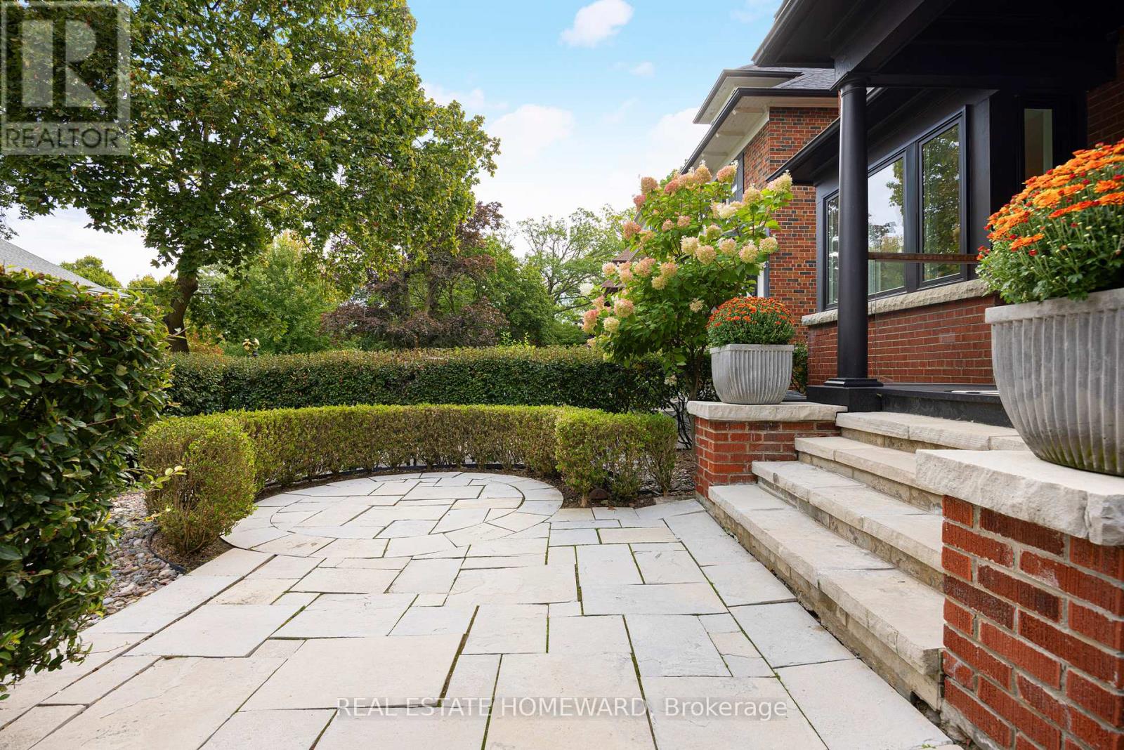 315 Rose Park Drive, Toronto, Ontario  M4T 1R8 - Photo 4 - C12441534
