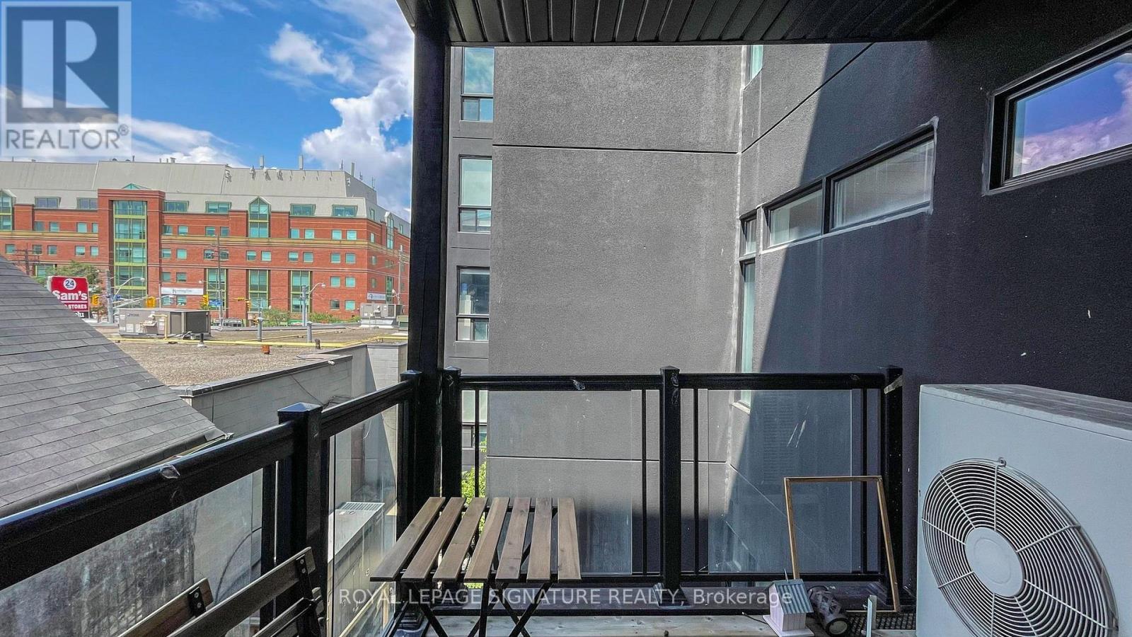 204 - 335 College Street, Toronto, Ontario  M5T 1S2 - Photo 15 - C12441558