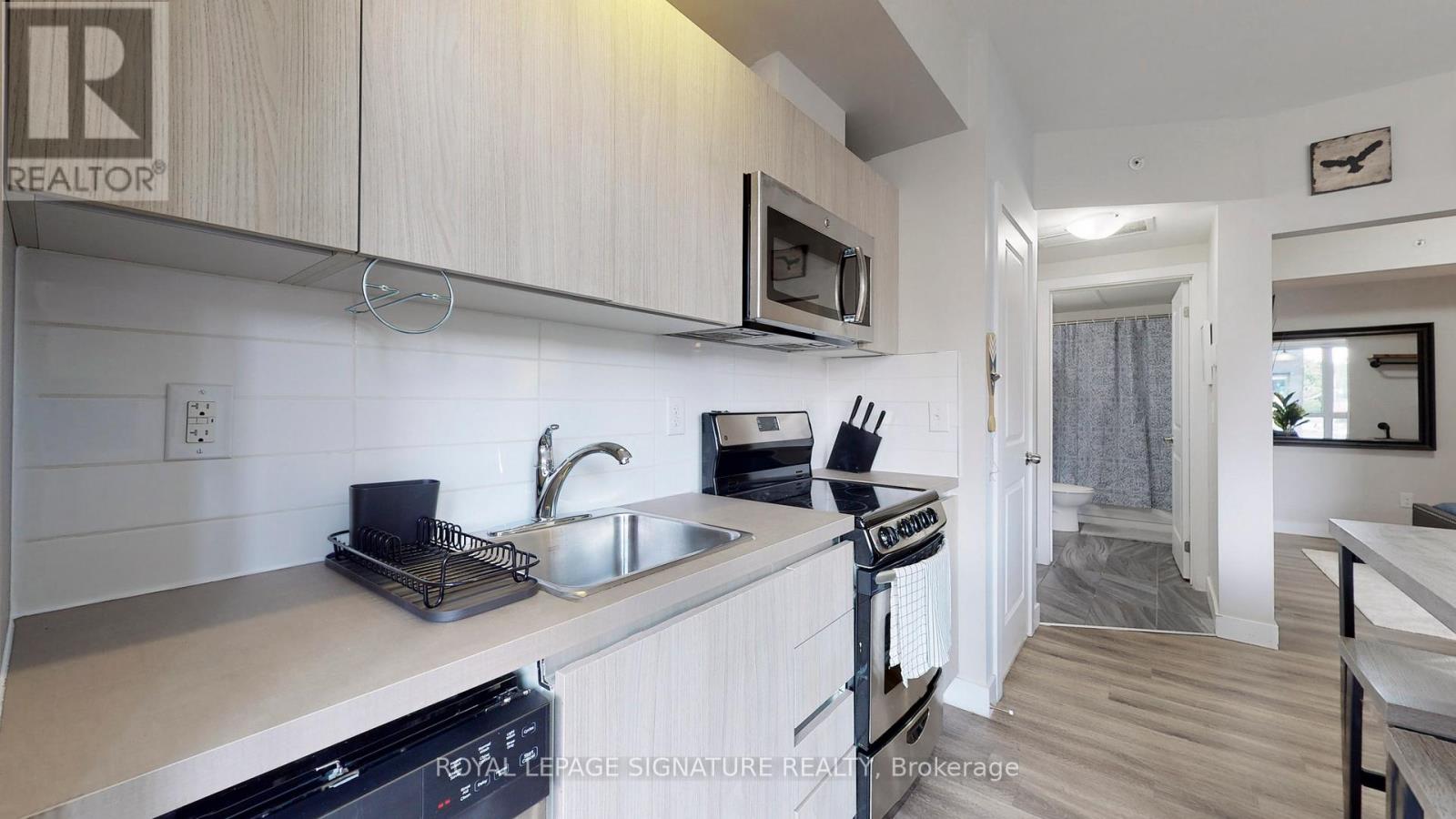 204 - 335 College Street, Toronto, Ontario  M5T 1S2 - Photo 8 - C12441558