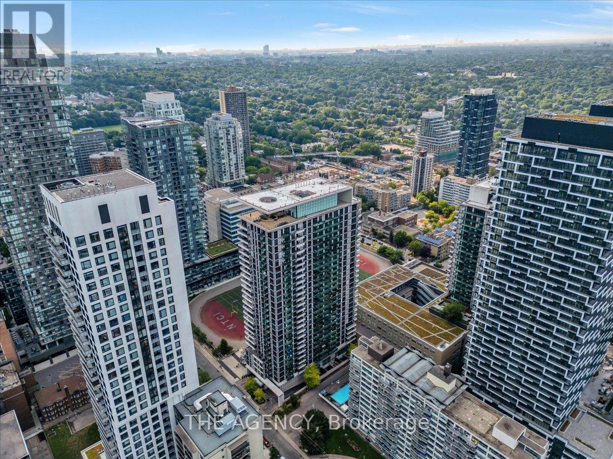 Ph15 - 70 Roehampton Avenue, Toronto (Mount Pleasant West), Ontario  M4P 1R2 - Photo 1 - C12441572