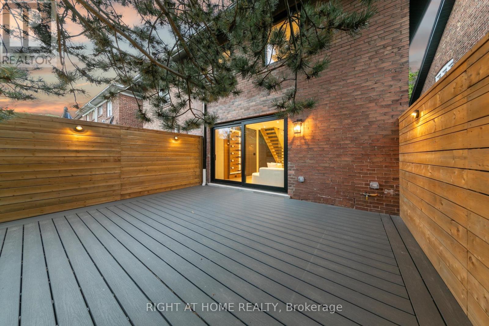 35 Woburn Avenue, Toronto, Ontario  M5M 1K5 - Photo 12 - C12441613