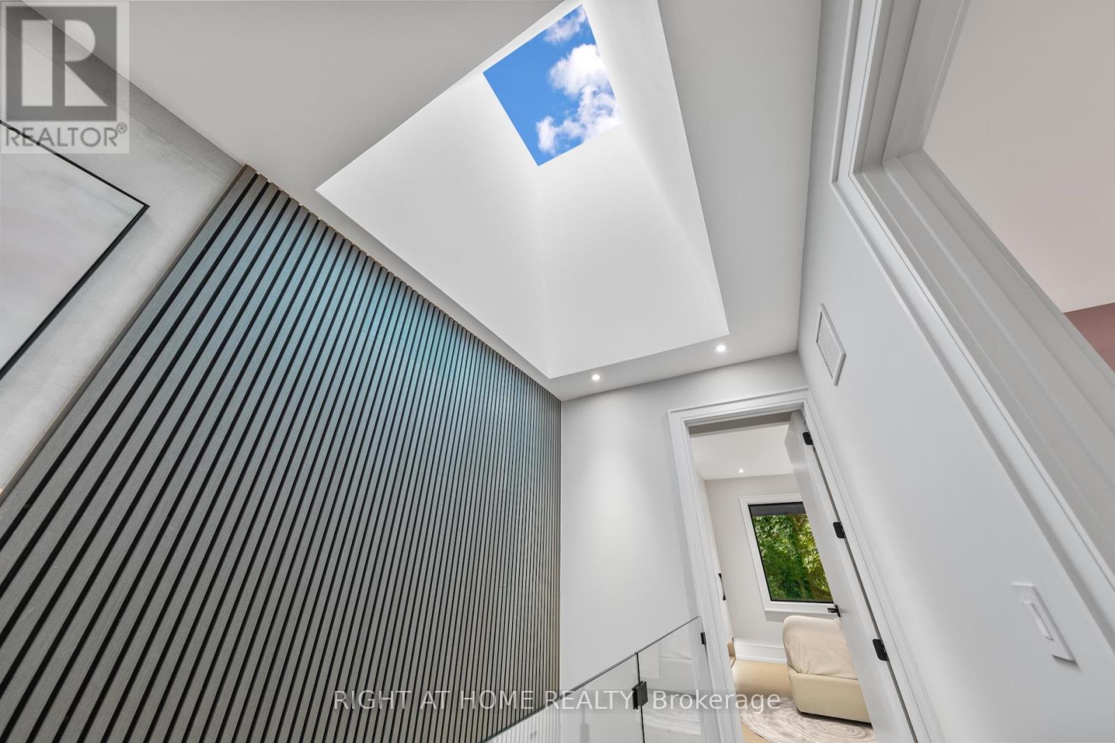 35 Woburn Avenue, Toronto, Ontario  M5M 1K5 - Photo 32 - C12441613