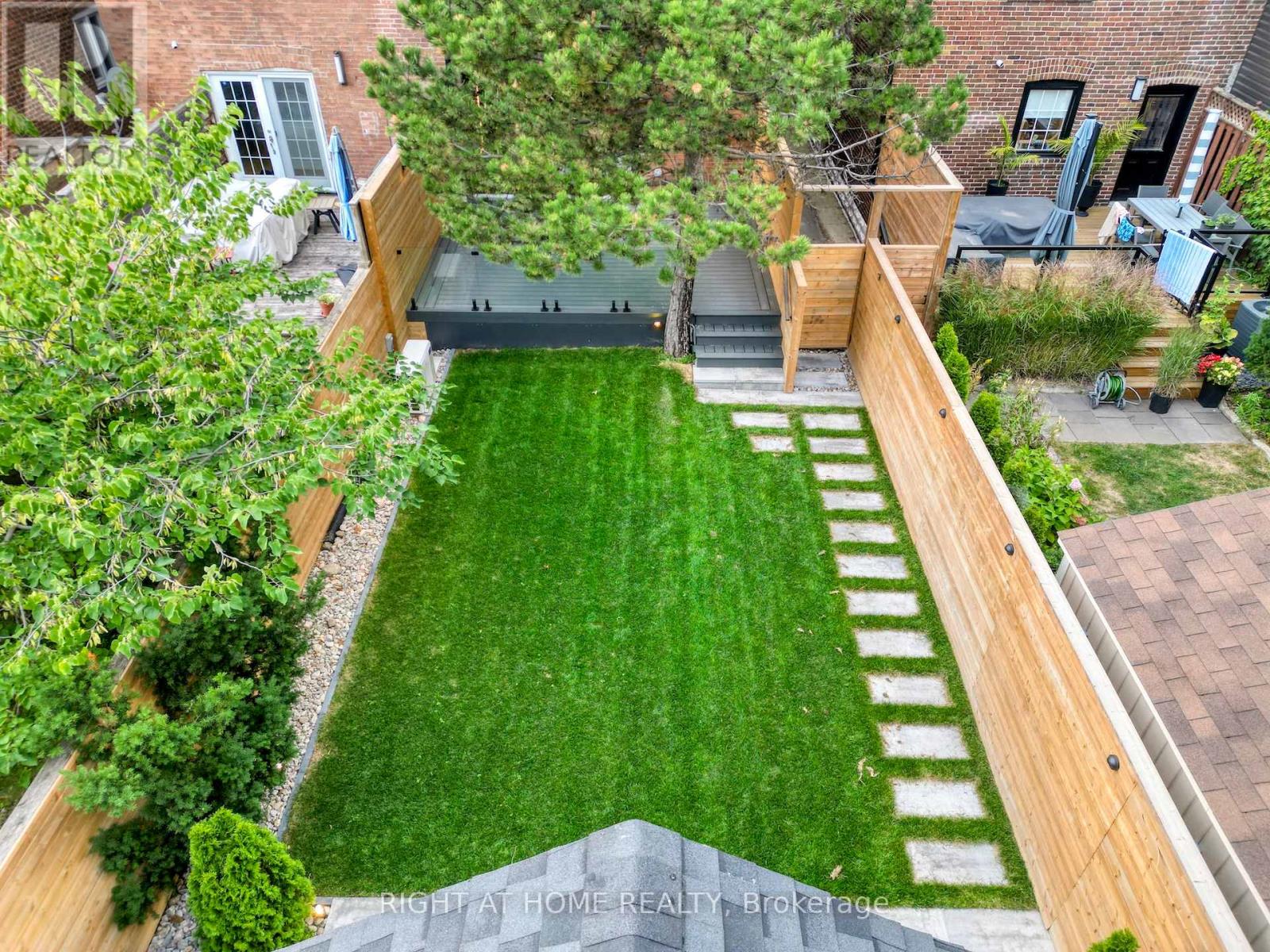 35 Woburn Avenue, Toronto, Ontario  M5M 1K5 - Photo 40 - C12441613