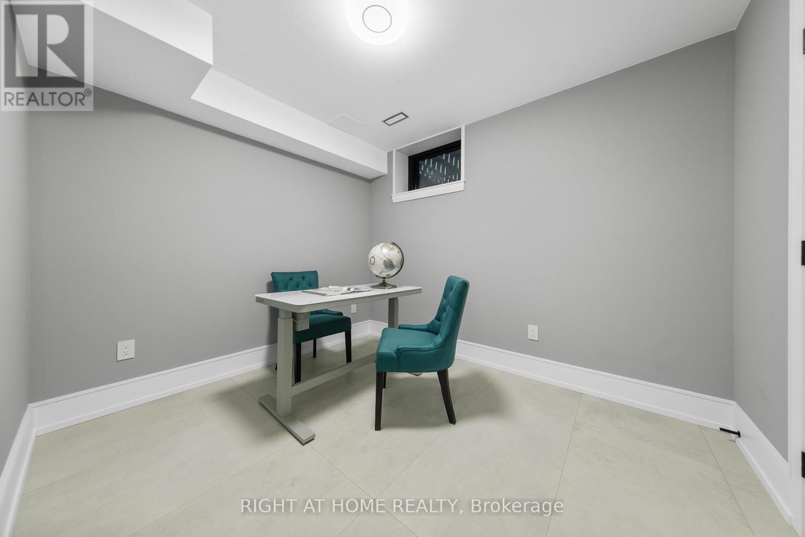 35 Woburn Avenue, Toronto, Ontario  M5M 1K5 - Photo 42 - C12441613