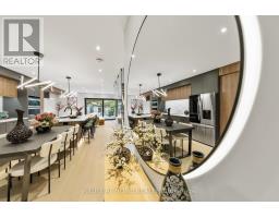 35 WOBURN AVENUE, Toronto, Ontario