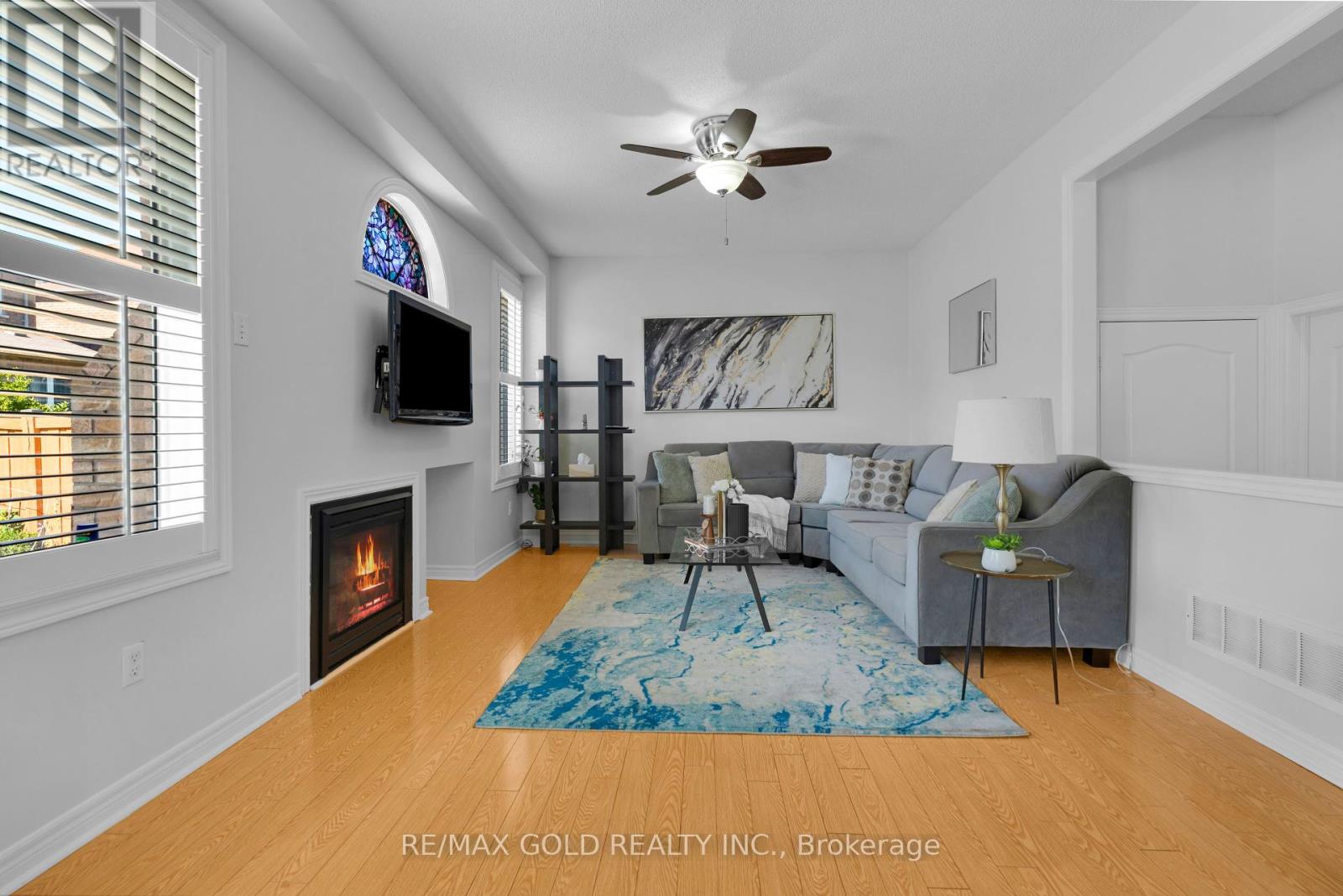 82 Amaranth Crescent, Brampton, Ontario  L7A 0L4 - Photo 11 - W12436567