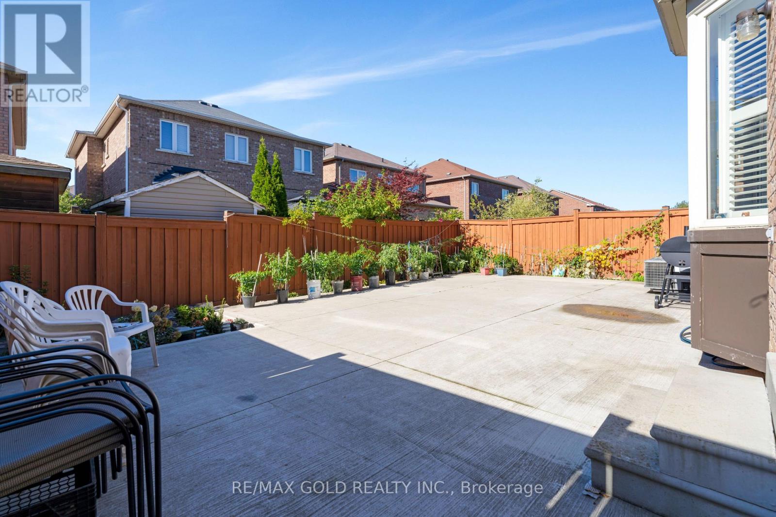 82 Amaranth Crescent, Brampton, Ontario  L7A 0L4 - Photo 33 - W12436567
