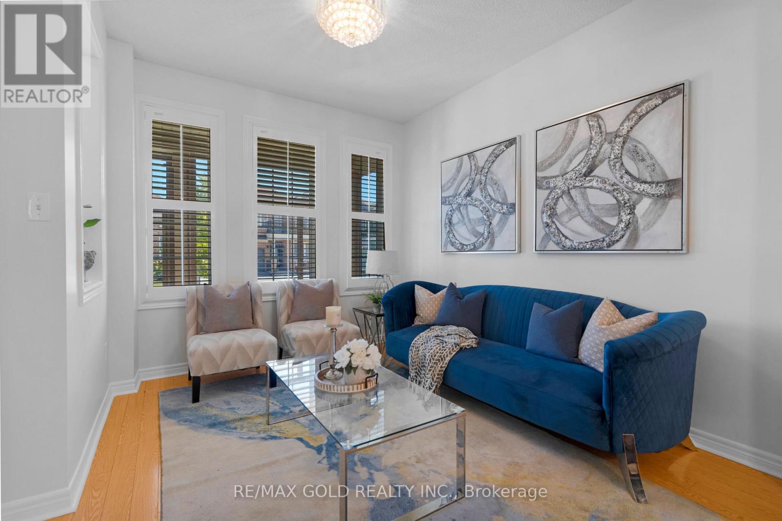 82 Amaranth Crescent, Brampton, Ontario  L7A 0L4 - Photo 6 - W12436567