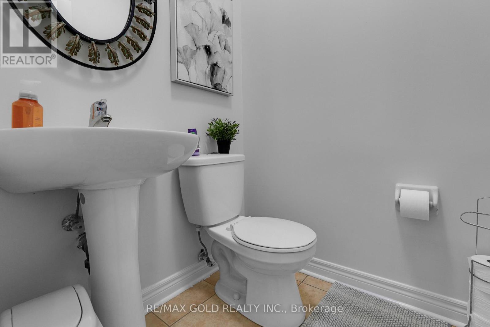 82 Amaranth Crescent, Brampton, Ontario  L7A 0L4 - Photo 18 - W12436567