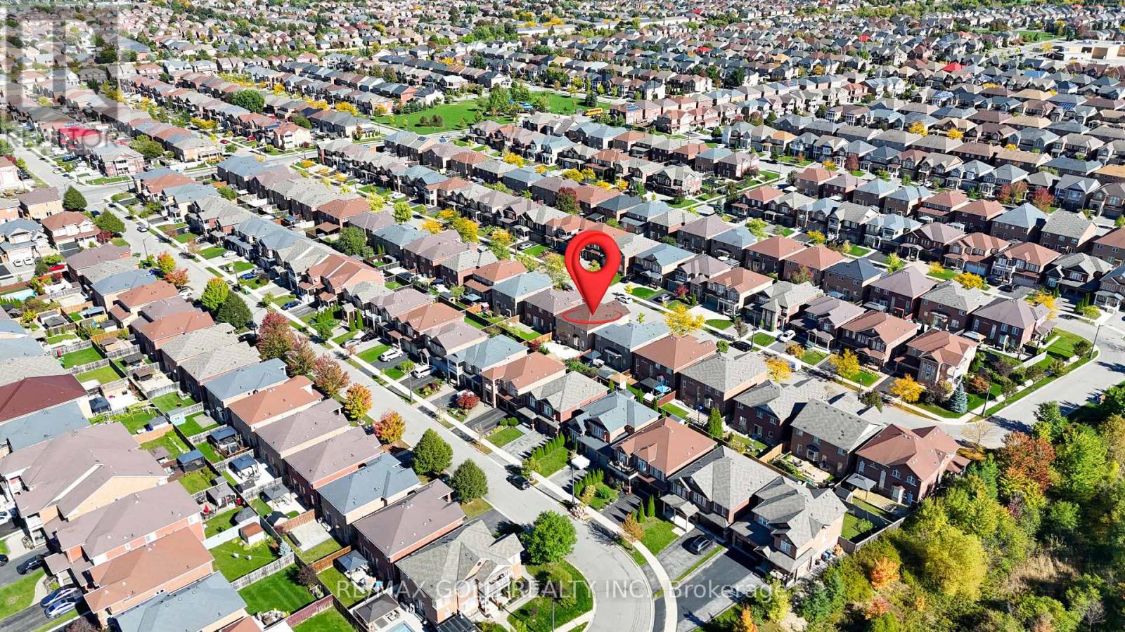 82 Amaranth Crescent, Brampton, Ontario  L7A 0L4 - Photo 37 - W12436567