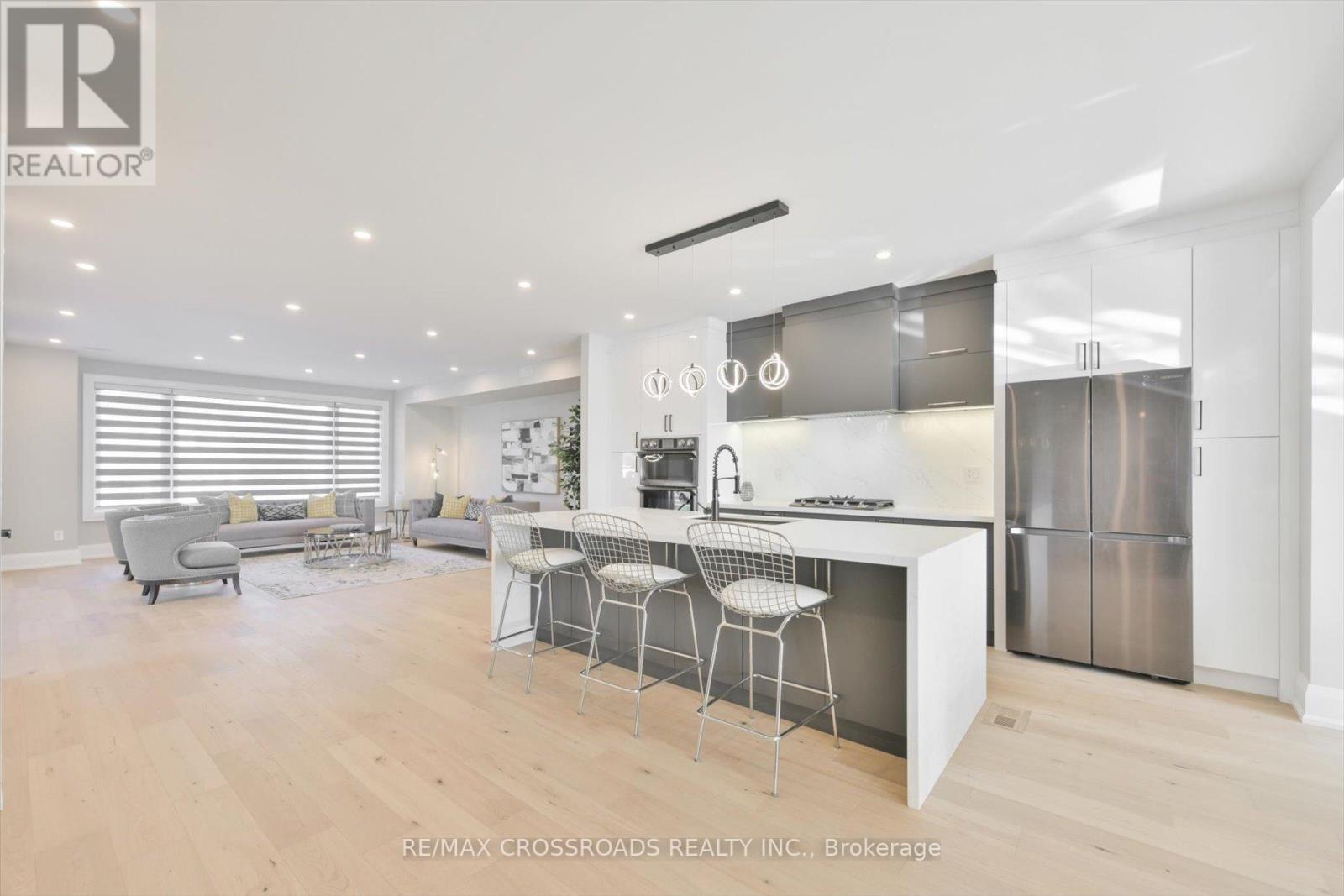 84 Westbourne Avenue, Toronto, Ontario  M1L 2Y5 - Photo 11 - E12441545