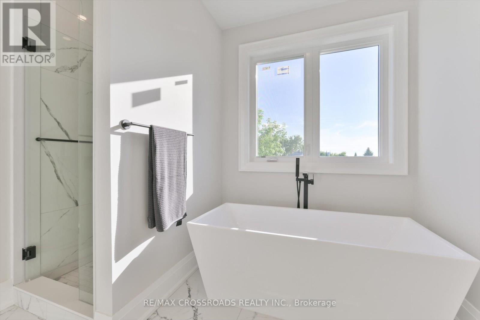 84 Westbourne Avenue, Toronto, Ontario  M1L 2Y5 - Photo 22 - E12441545