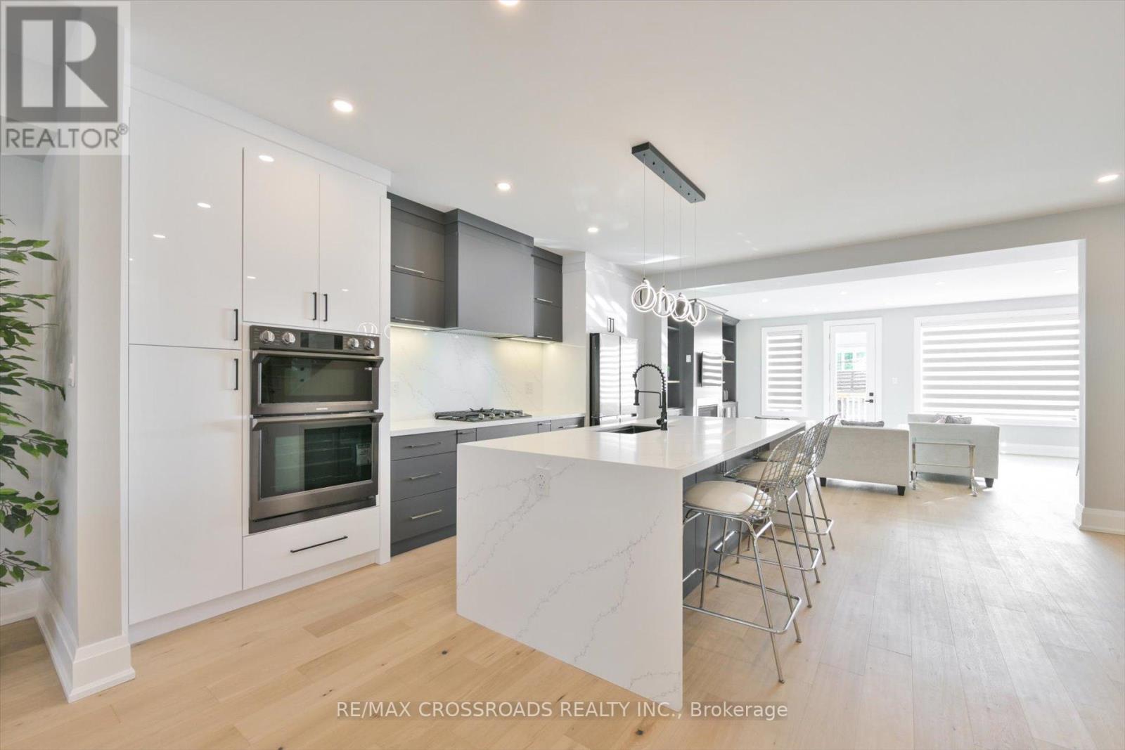 84 Westbourne Avenue, Toronto, Ontario  M1L 2Y5 - Photo 7 - E12441545
