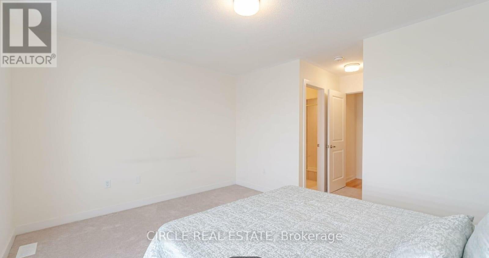 2594 Castlegate Crossing, Pickering, Ontario  L1X 0H9 - Photo 12 - E12441555