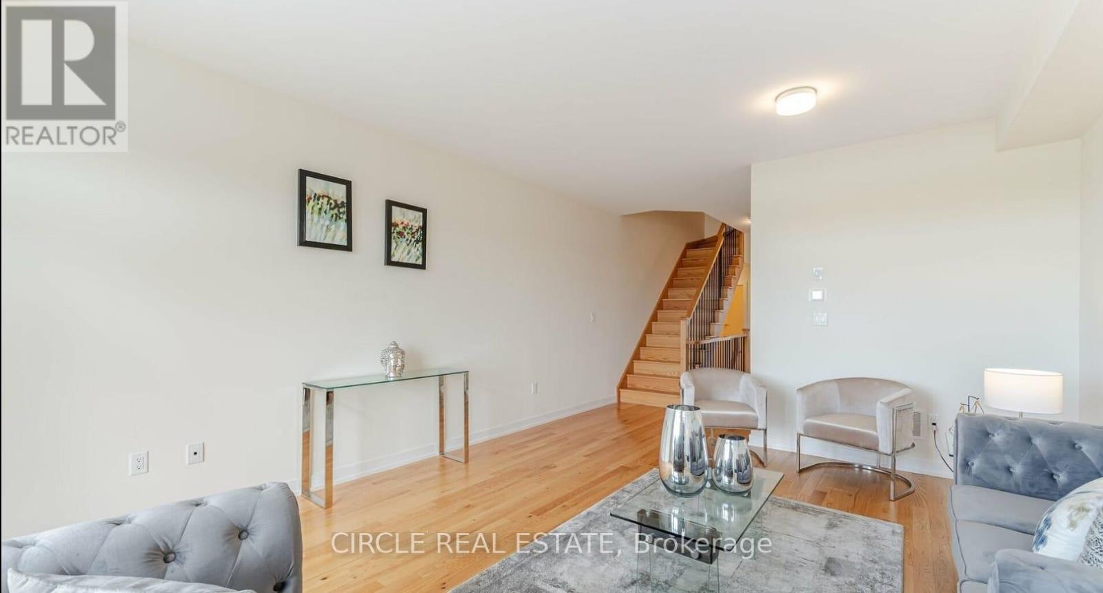 2594 Castlegate Crossing, Pickering, Ontario  L1X 0H9 - Photo 18 - E12441555