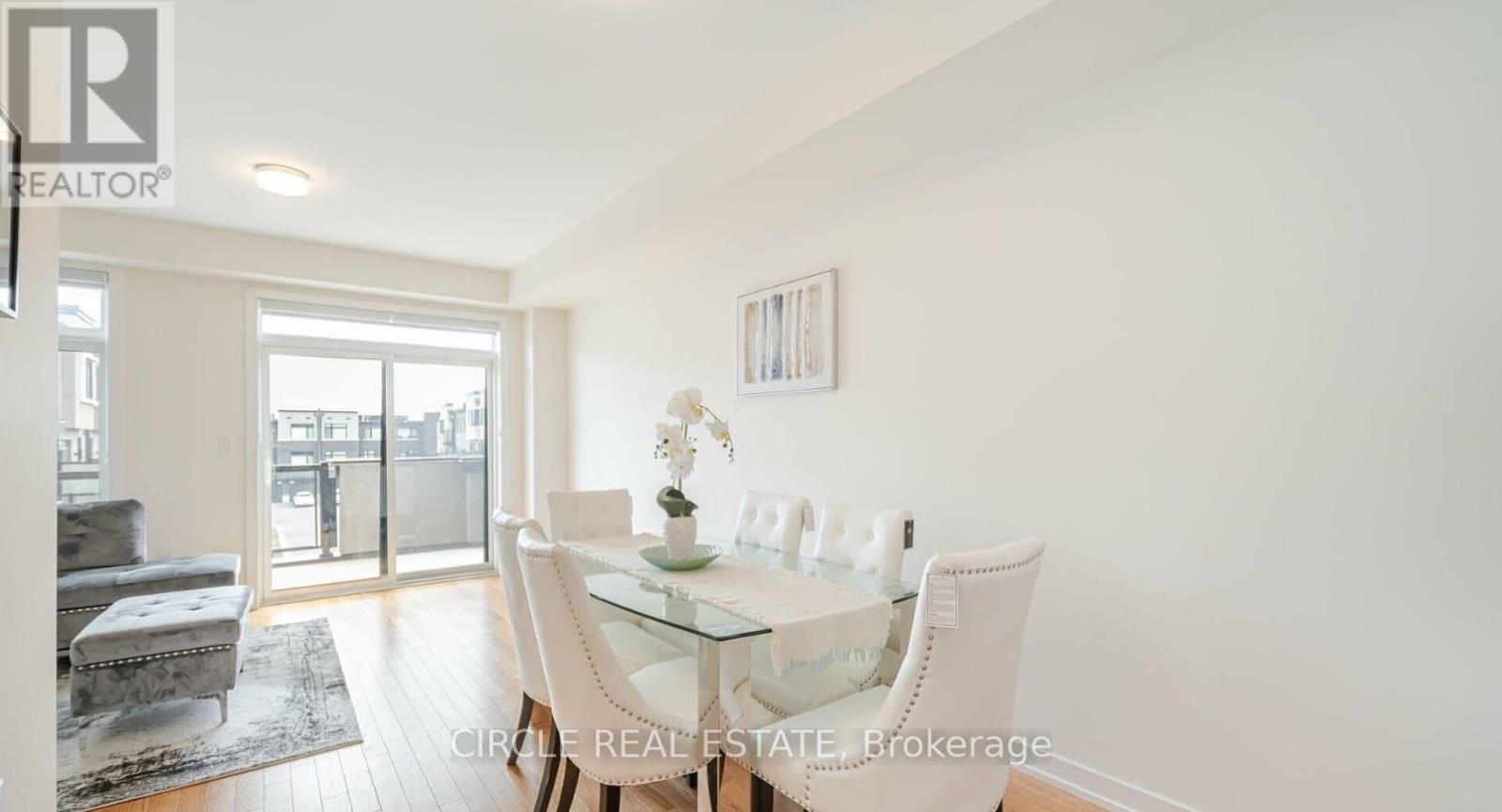 2594 Castlegate Crossing, Pickering, Ontario  L1X 0H9 - Photo 21 - E12441555