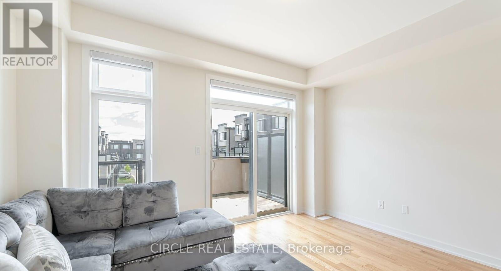 2594 Castlegate Crossing, Pickering, Ontario  L1X 0H9 - Photo 22 - E12441555