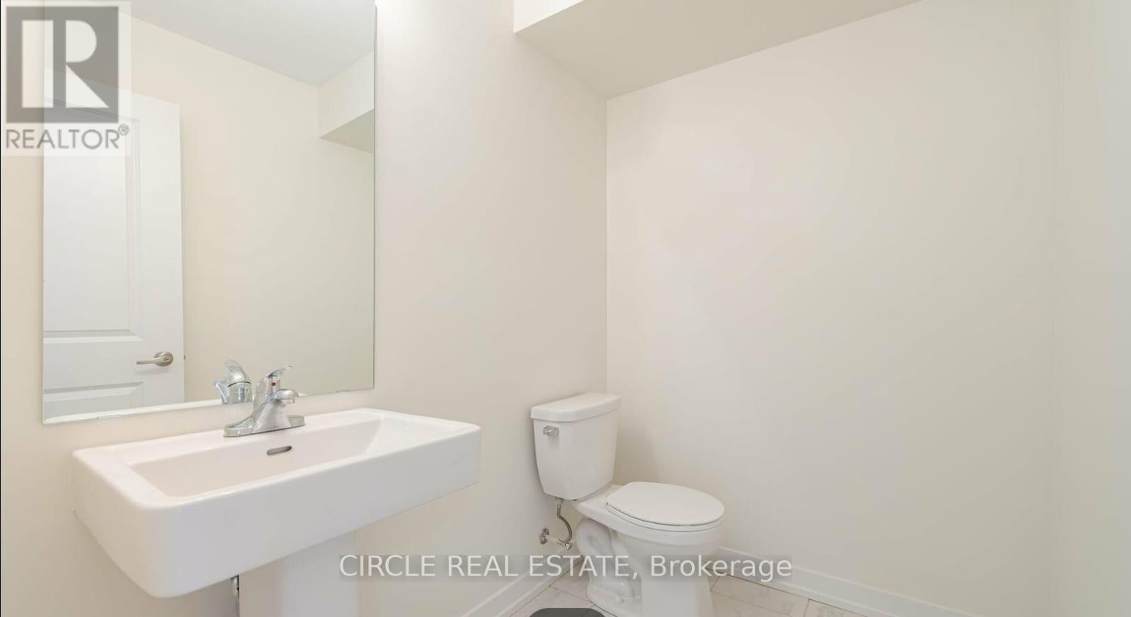 2594 Castlegate Crossing, Pickering, Ontario  L1X 0H9 - Photo 24 - E12441555