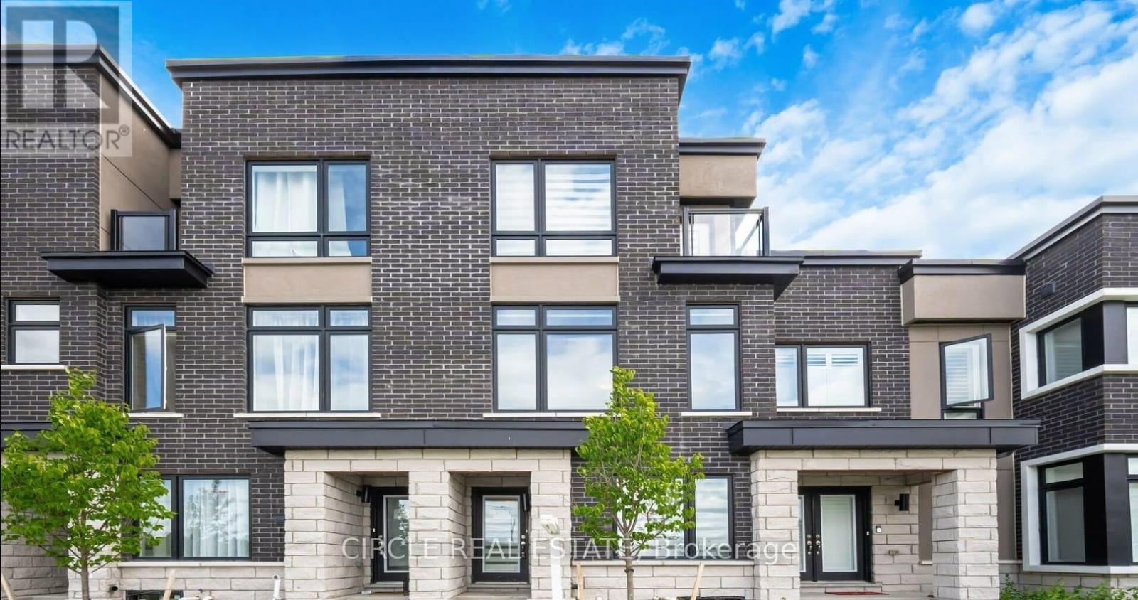 2594 Castlegate Crossing, Pickering, Ontario  L1X 0H9 - Photo 31 - E12441555