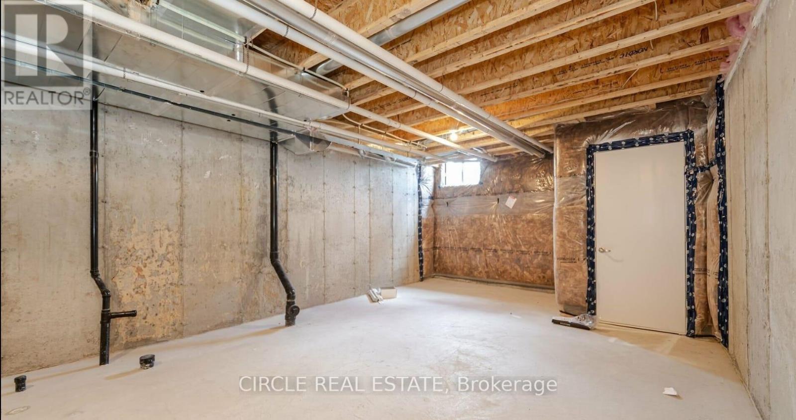 2594 Castlegate Crossing, Pickering, Ontario  L1X 0H9 - Photo 6 - E12441555