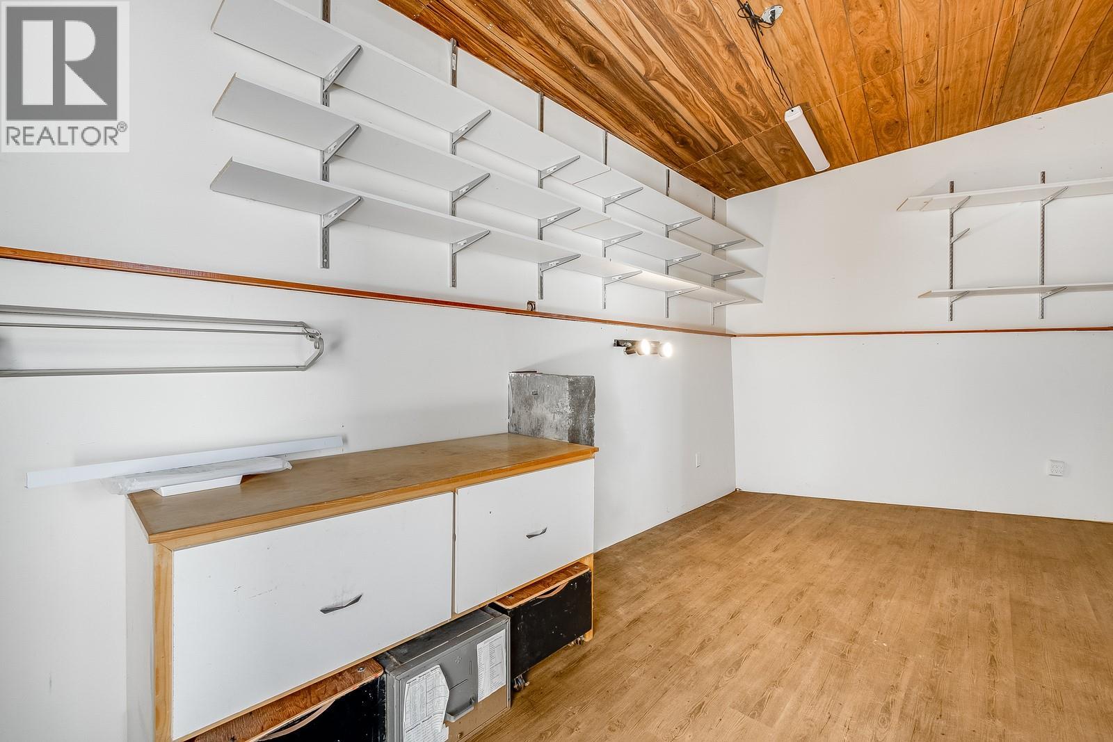 457 Poplar Point Drive, Kelowna, British Columbia  V1Y 1Y2 - Photo 34 - 10364459