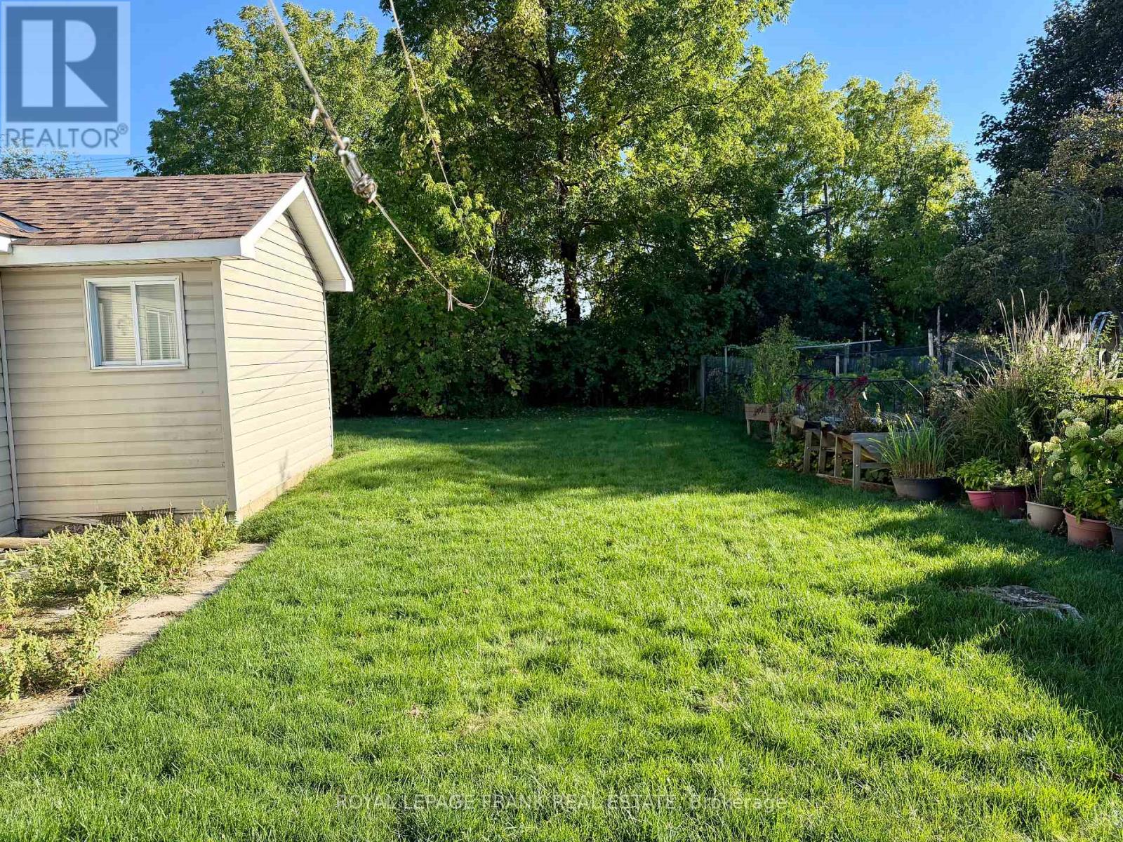 631 Crerar Avenue, Oshawa, Ontario  L1H 2W7 - Photo 3 - E12441624