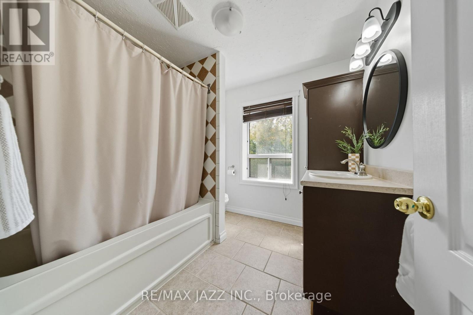 264 Ritson Road S, Oshawa, Ontario  L1H 5J1 - Photo 22 - E12441632