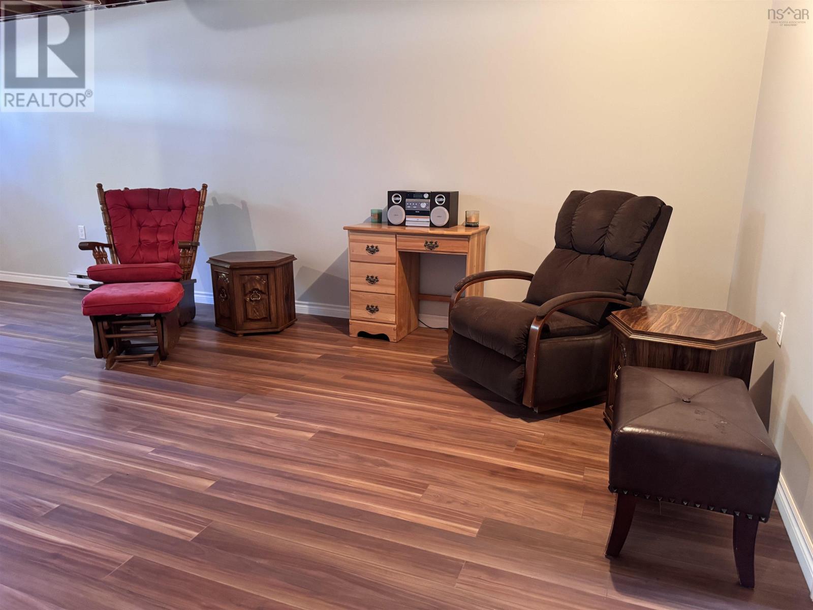 16 Melrose Avenue, Glace Bay, Nova Scotia  B1A 5G2 - Photo 25 - 202523744
