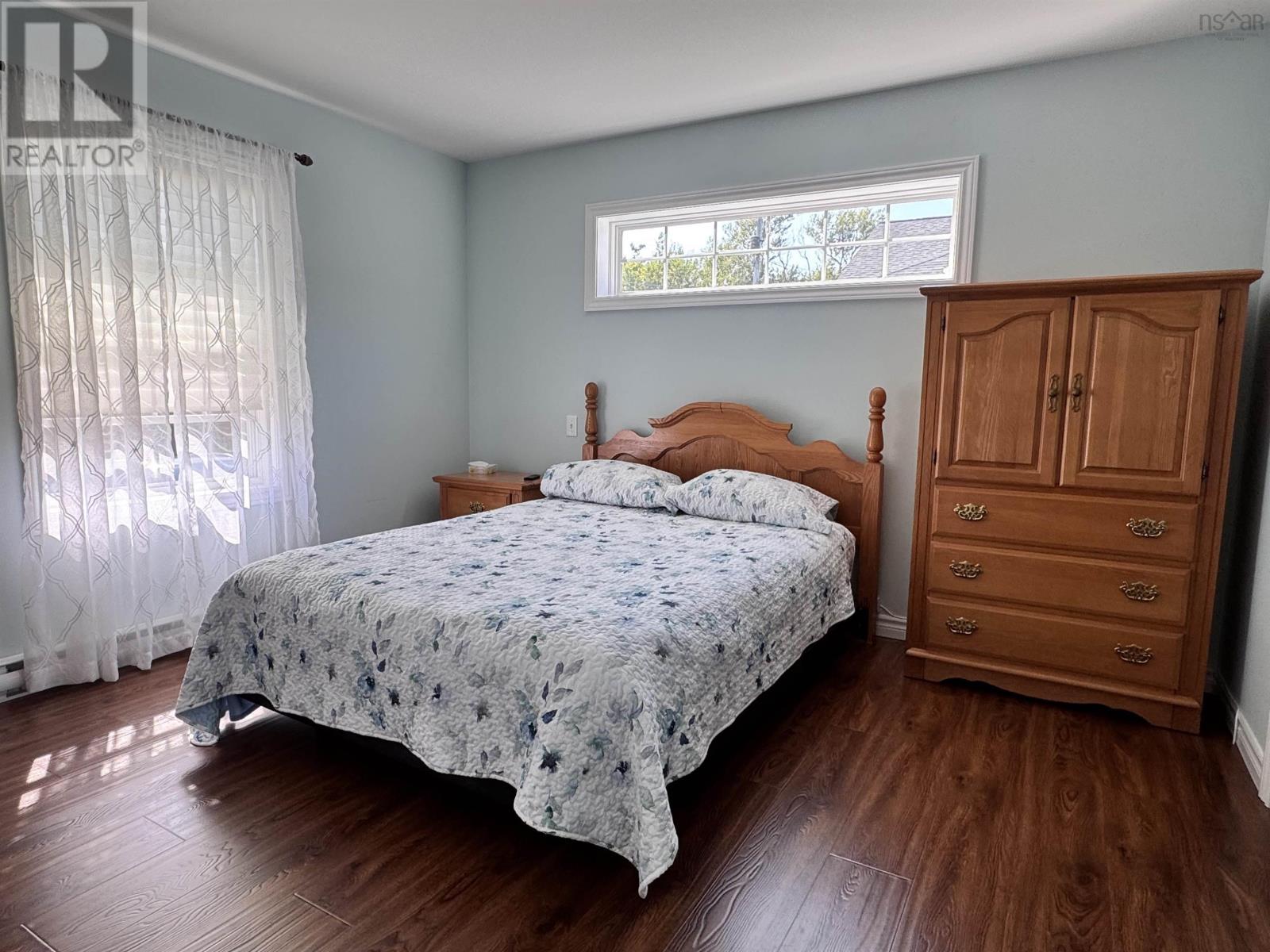 16 Melrose Avenue, Glace Bay, Nova Scotia  B1A 5G2 - Photo 4 - 202523744