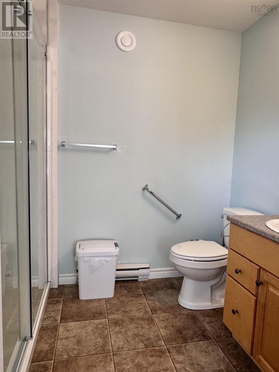 16 Melrose Avenue, Glace Bay, Nova Scotia  B1A 5G2 - Photo 5 - 202523744