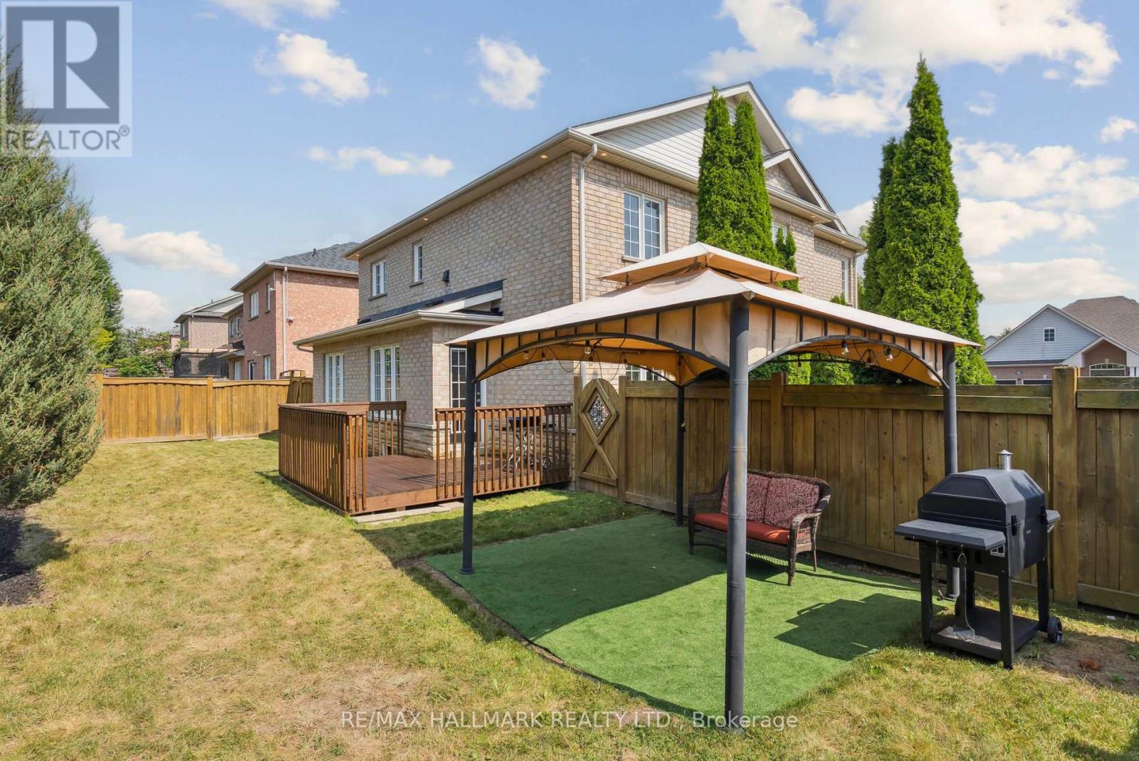 197 Aspenwood Drive, Newmarket (Woodland Hill), Ontario  L3X 2X4 - Photo 41 - N12441537