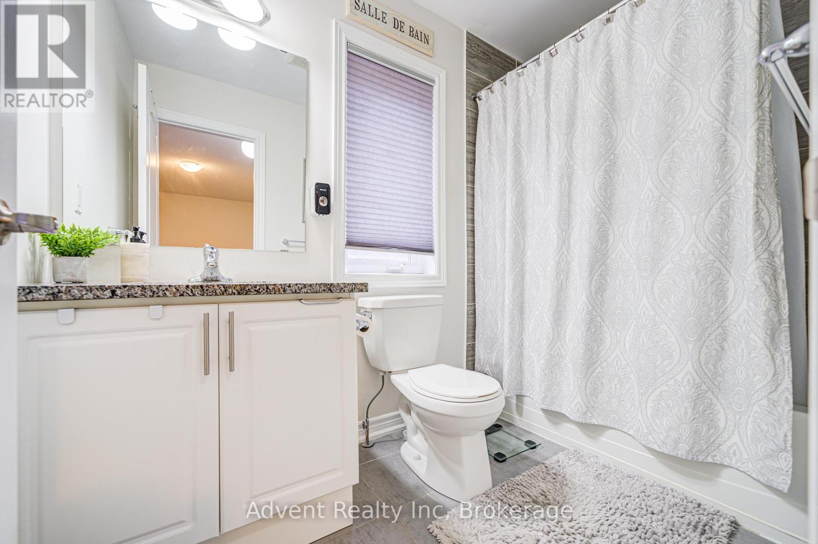 95 Beechborough Crescent, East Gwillimbury, Ontario  L9N 0N9 - Photo 34 - N12441538
